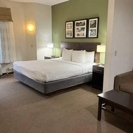 Sleep Inn & Suites Queensbury - Lake George