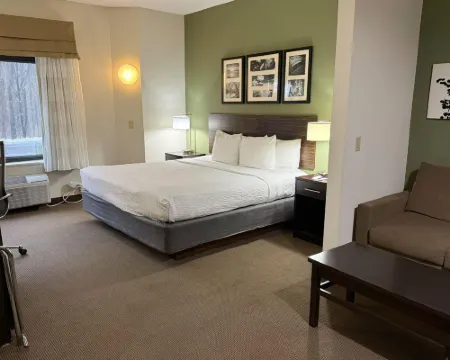 スリープ イン & スイーツ クイーンズベリー - レイク ジョージ クイーンズベリーのホテル