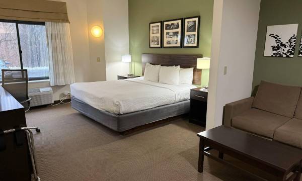 Sleep Inn & Suites Queensbury - Lake George