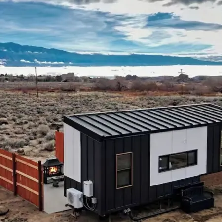 Summit Sanctuary: 360° Views