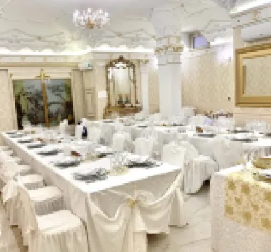 Villa on Top of a Hill with an Enchanting View of Lake Bolsena