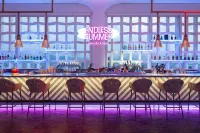 Wink Hai Phong Centre, Unscripted by Hyatt - 24 Hours stay - bar