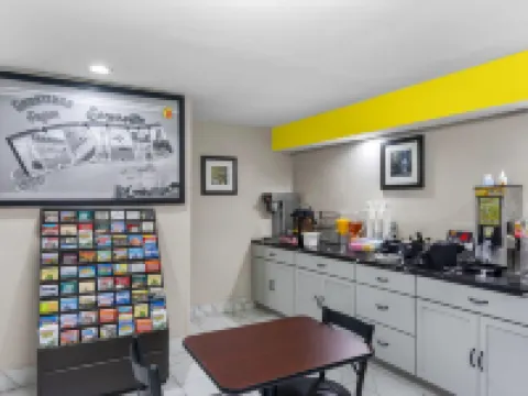 Super 8 by Wyndham Evansville East Hoteles en Condado de Vanderburgh