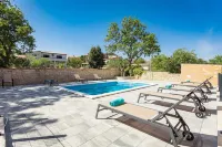 4 guests apartment in Medulin - Pools