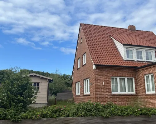 Haus Amrum - Located East Village on the Dunes: FeWo Look, Book, Experience* Hôtels à : Juist