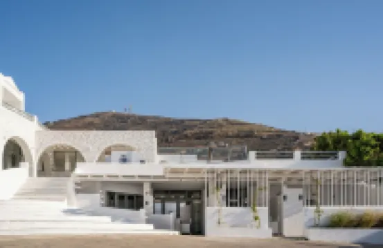 Mr and Mrs White Tinos