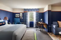 แกรดูเอท บาย ฮิลตัน ชาร์ลอตส์วิลล์