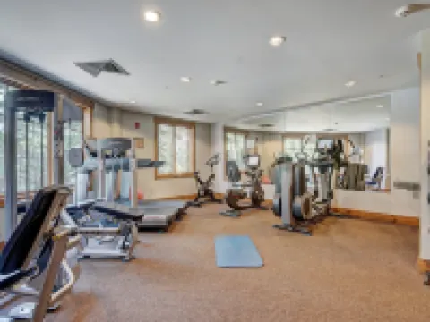 Mountain Thunder Lodge Hotels in Summit County