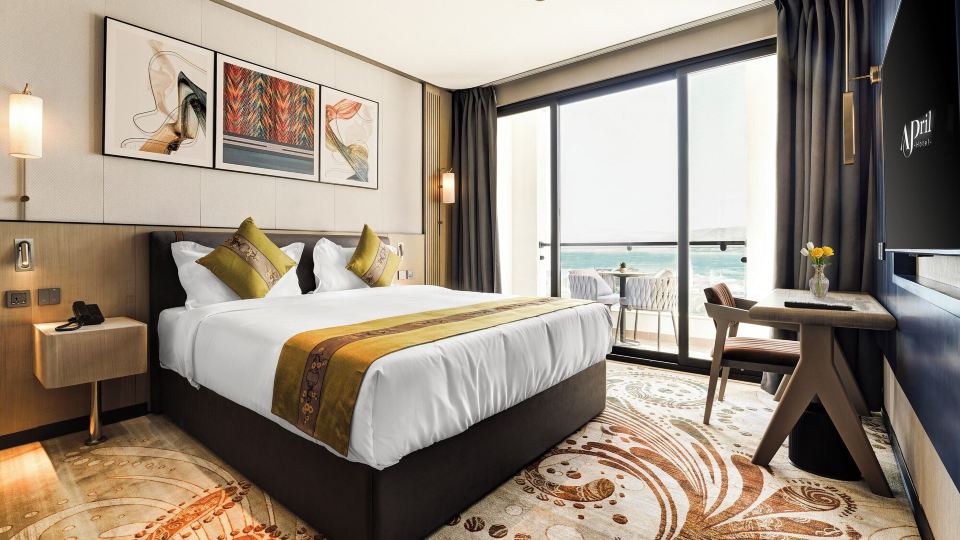 April Hotel