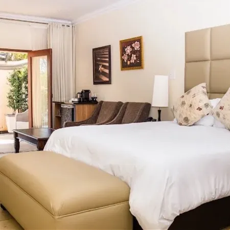 Inn and Out Plus Craighall