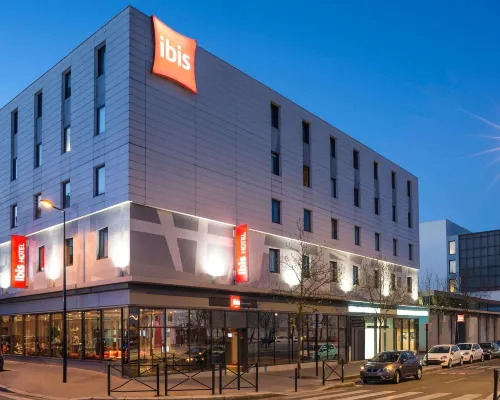 Ibis Bordeaux Centre Bastide Hotels in Bordeaux