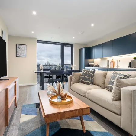 The Mancunian Blue - Manchester Luxury 2-bed Corner Apartment