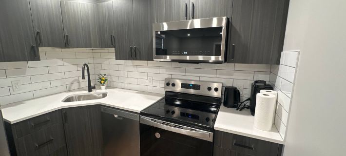 Cozy Furnished 1BR Suite in Regina Ξενοδοχεία στην πόλη Regina