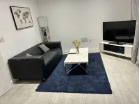 Pristine & Cozy 3 bed 2 Bath Apartment in a Great Location