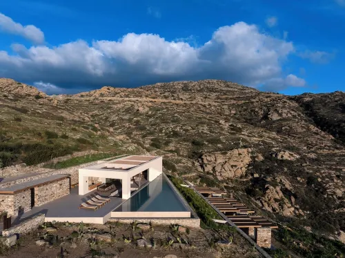 Crimson View Villa by Hide Out - spa