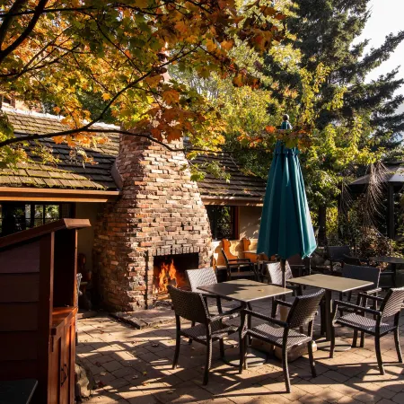 McMenamins Anderson School Hotels in Bothell