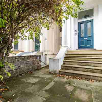 Elegant English Retreat near Maida Vale Others