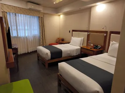 La Luna Inn Отели в г. 