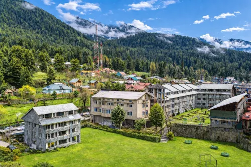 WoodStock Hotel