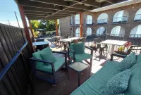 Bay House Motel