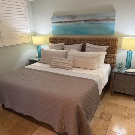 Oceanfront Spectacular Condo-New Furnishings & Appliances - 60ft from the Water!