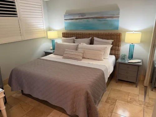 Oceanfront Spectacular Condo-New Furnishings & Appliances - 60ft from the Water!