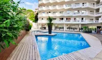 Hotel Bernat II - Pools