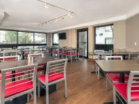 Comfort Inn West
