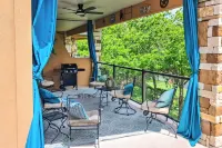 Direct Guadalupe River Access! Hill Country Condo -  Apartamentos vacacionales