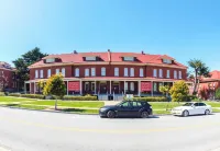 Inn at Golden Gate Hotels near Lands End