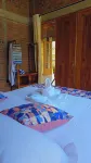 OLIVIA GREEN LODGE