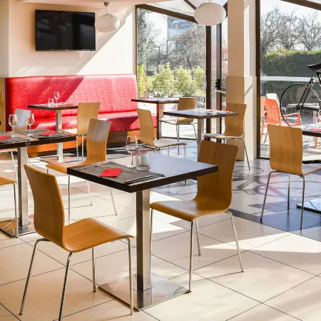 Ibis Saintes