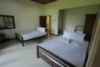 Heritance Resort Hotel - parking
