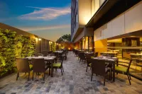 Lemon Tree Hotel Viman Nagar Pune - Bữa sáng