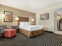 Best Western Town House Lodge モデストのホテル