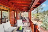 White Mountains Cabin: Near Trails & Lake Access! - 4-نجوم