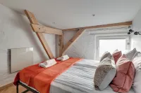 Lion Apartments - Santorini Studio - Beach