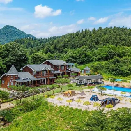 Chuncheon Palace Pension Отели рядом с достопримечательностью «Остров Нами»