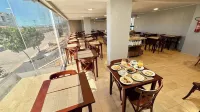 แอตลาส บีช โรงแรม - พร้อมอาหารเช้า