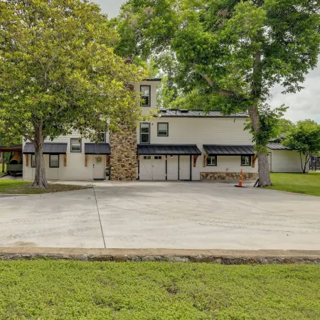 Spacious Lake Placid Retreat w/ Gorgeous Views!