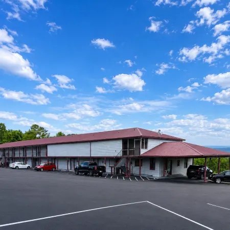 Overlook Mountain Inn