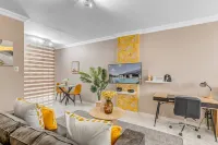 A studio apartment close to Sandton and Rosebank - 3-نجوم
