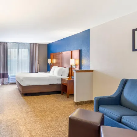 Comfort Suites Longmont Hotels in Firestone