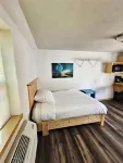 Northern Lights Lodge - 2 звезды
