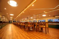 Tharangini Houseboats