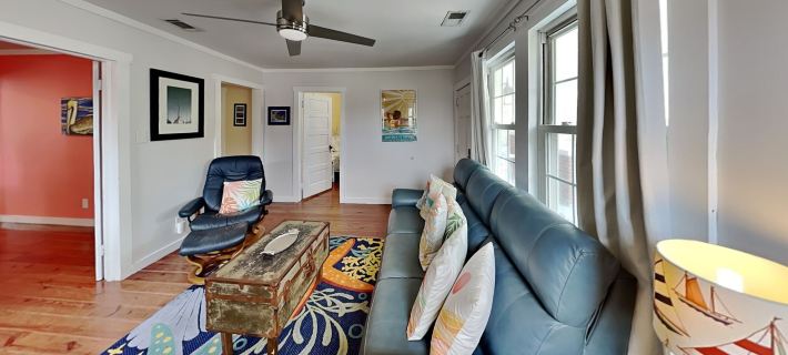 CB Sunshine Cottage Hotels in Federal Point