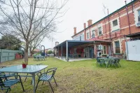 Riverina Hotel