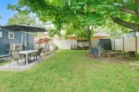 Pet-Friendly Caseville Cottage Near Lake Huron - parking