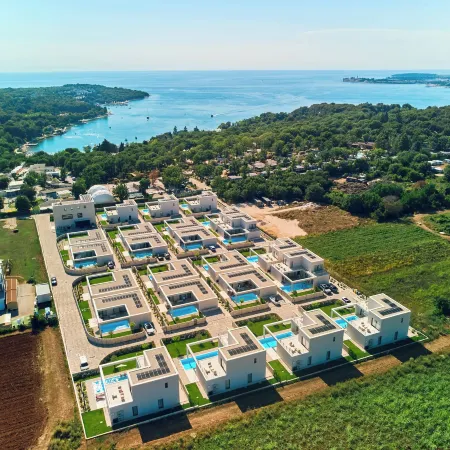 TARIA RESORT