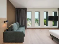 Premiere Classe Warsaw Airport Hotels near أورسينوف
